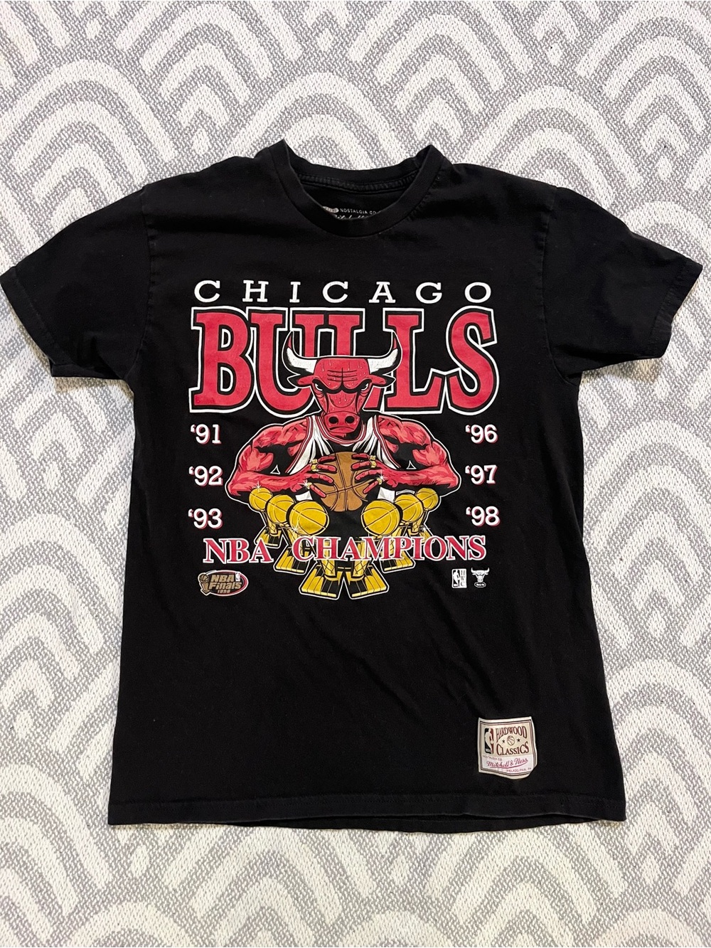 Mitchell & Ness Chicago Bulls NBA Championship T-Shirt Medium